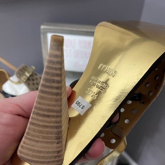 Fendi size 37.5 shoes - Picture 8 of 10